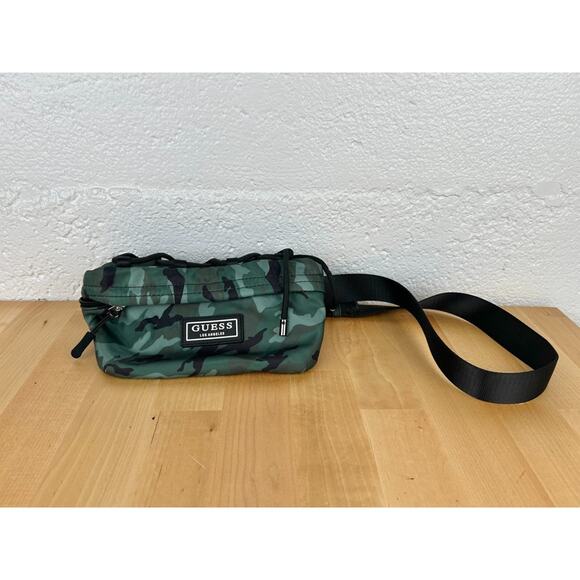 Guess Los Angeles Camo Crossbody Waist Bag Green Black Adjustable Strap Unisex - Picture 1 of 6